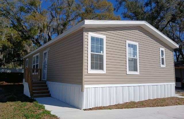 218 Sycamore Lane
