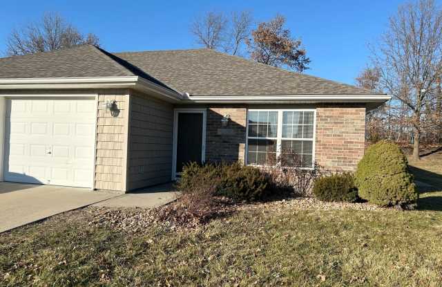Photo of 2 Bed Single Level Duplex in Grain Valley