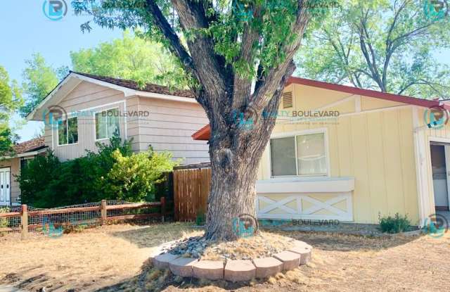 Photo of Charming 3-Bedroom Home Near McCarran – Great Layout  Backyard Patio!