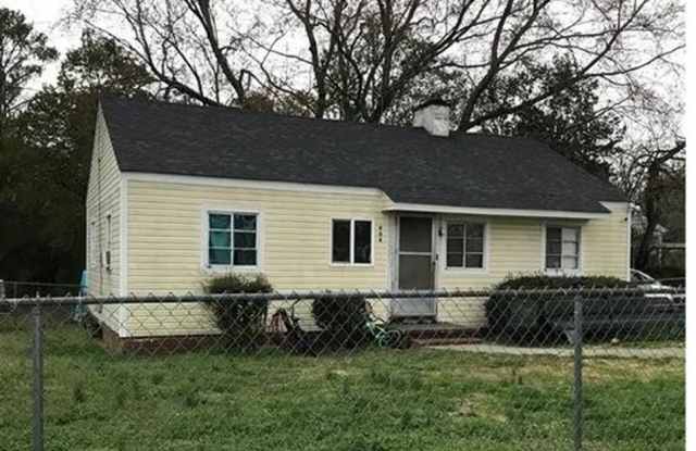 920 Sylvia Circle