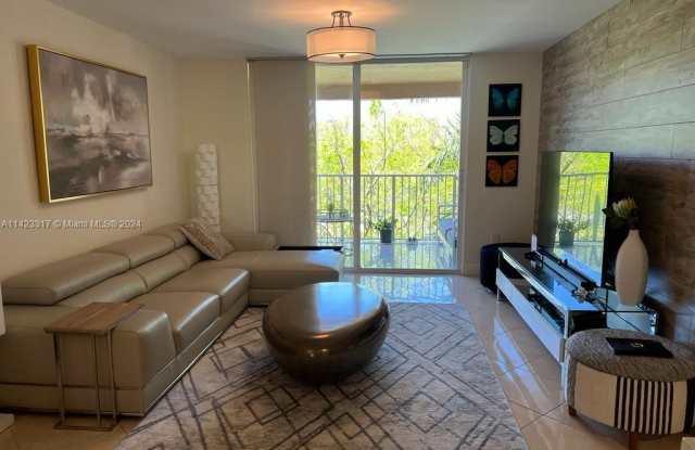 Photo of 19901 E Country Club Dr