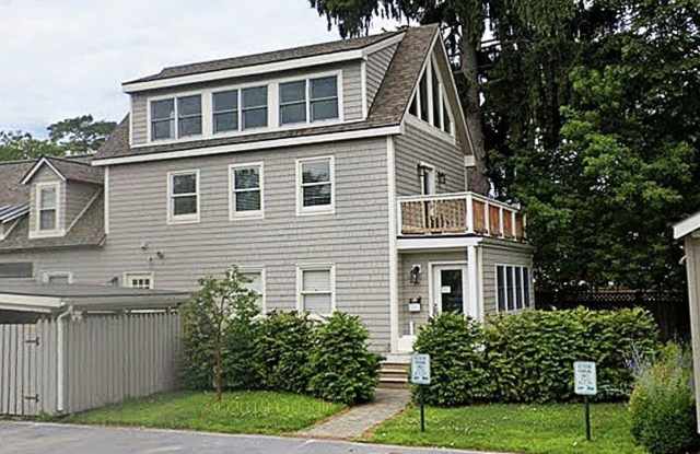 223 Lake Avenue