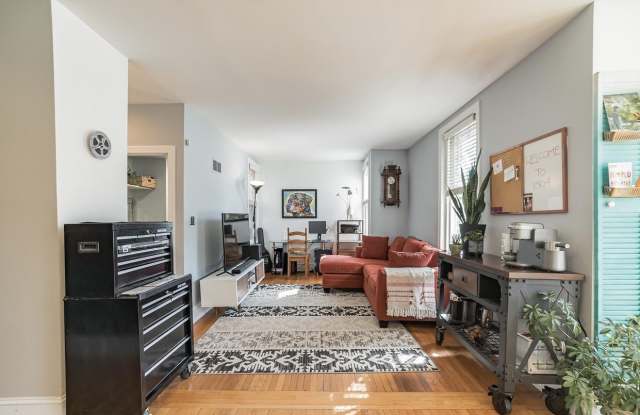 1304 W 13th St Apt 1