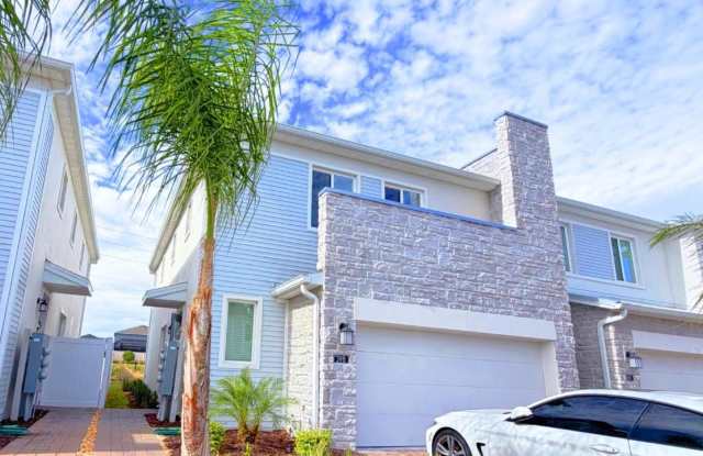 Photo of 398 BOGEY DRIVE