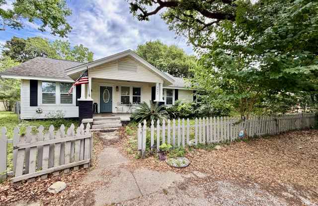 2624 W Desoto St Unit A