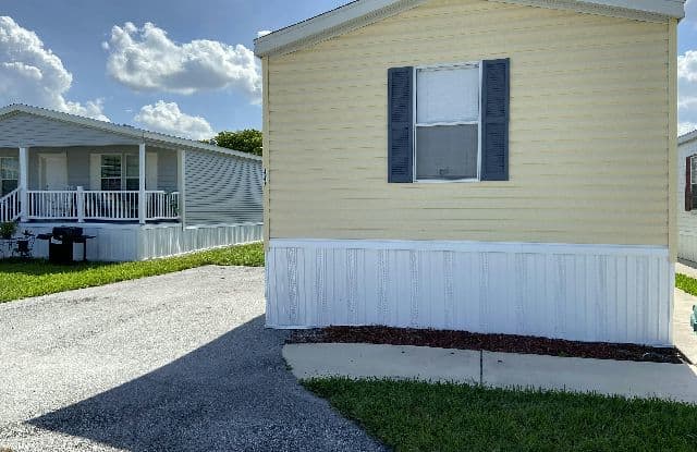 441 S.W. 134TH WAY, #266 - 441 Southwest 134th Way, Davie, FL 33325