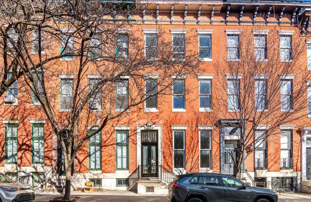 919 SAINT PAUL Street