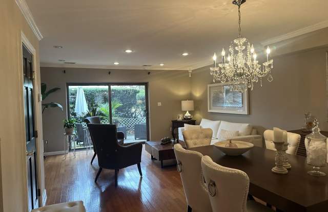 200 Hilton Avenue unit: 15