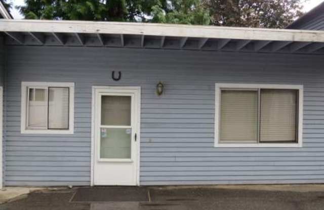 2 bedroom 1 bathroom Apartment close to Downtown Gig Harbor