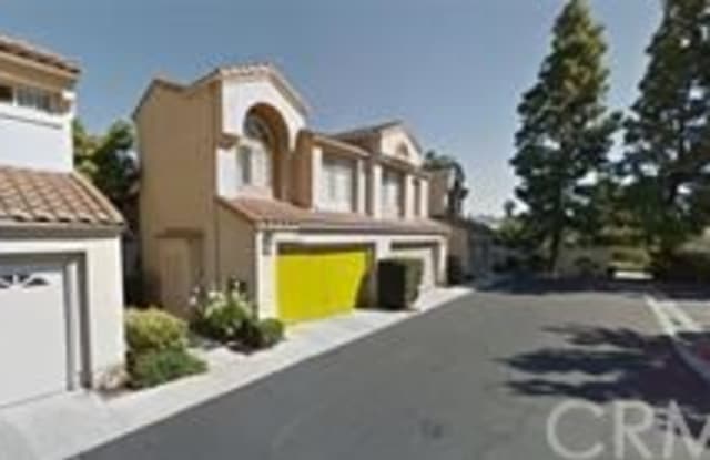 36 Agostino - 36 Agostino, Irvine, CA 92614