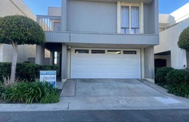 152 Mainsail Court Port Hueneme, CA 93041