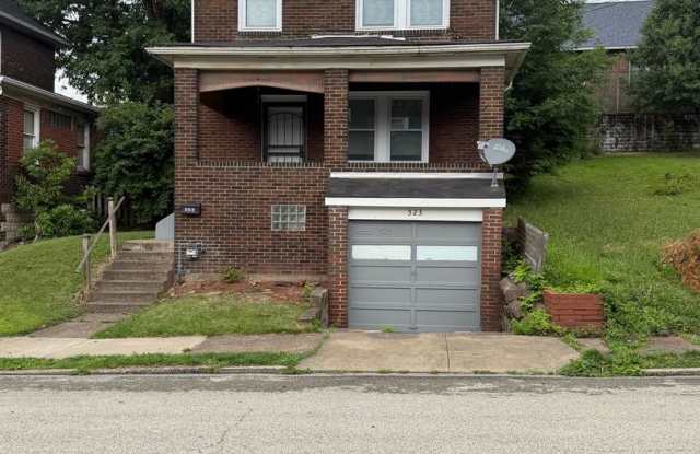 Charming 3BR House in East Pittsburgh