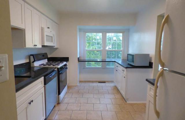 802 IVY LEAGUE Lane unit: 7-38