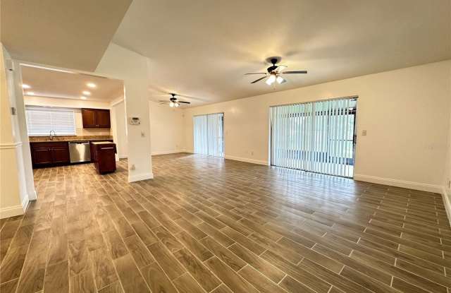 7826 CLUBHOUSE ESTATES DRIVE