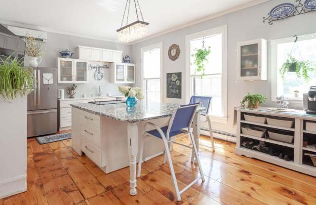 Photo of 40 Main Street