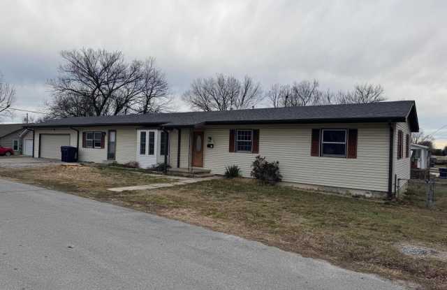 Photo of 1301 W Central Street