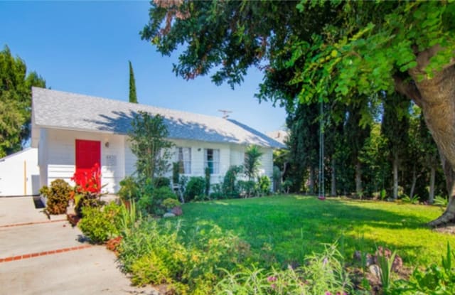 4420 KATHERINE AVE - 4420 Katherine Avenue, Los Angeles, CA 91423