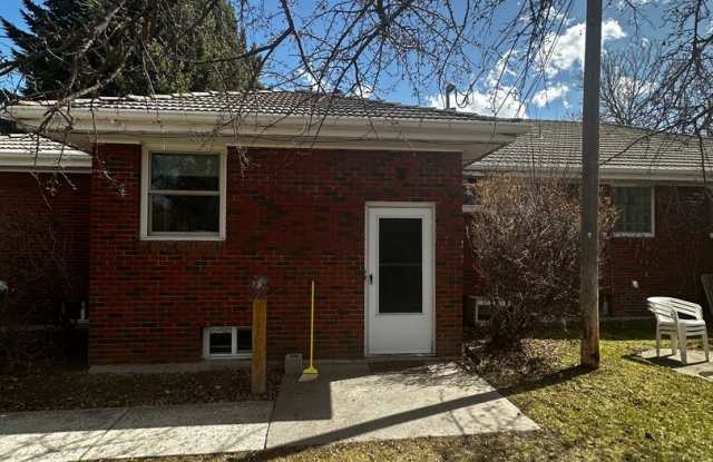 Two Bedroom Apartment Steps from Camus - 508 West Grant Street, Bozeman, MT 59715