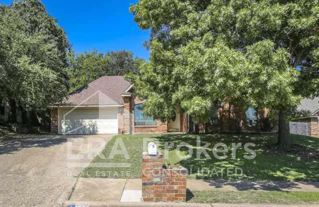 Photo of 800 Silver Creek