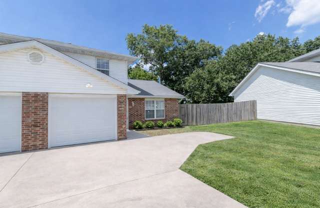 3 Bedroom Duplex!
