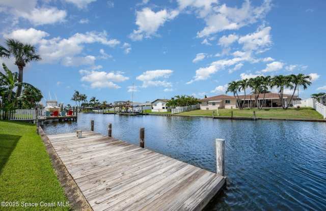 419 Saint Georges Court