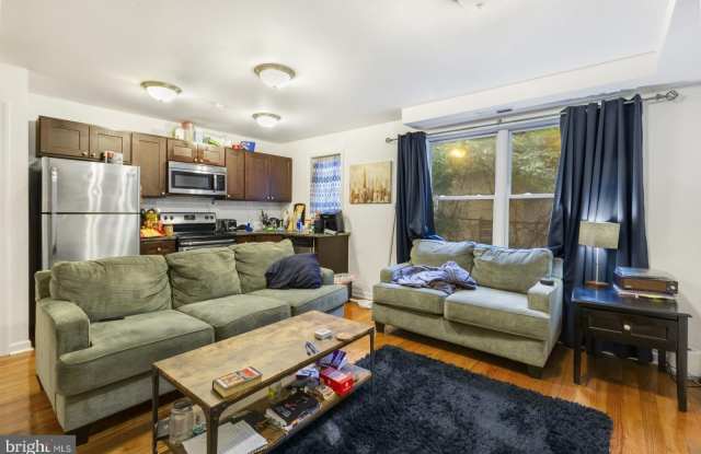 Photo of 1429 POPLAR STREET