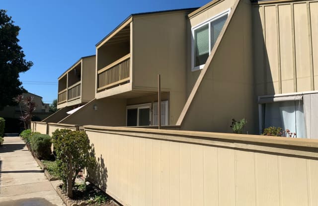 3 Bedroom Townhome for Lease in Highly Desirable San Dimas
