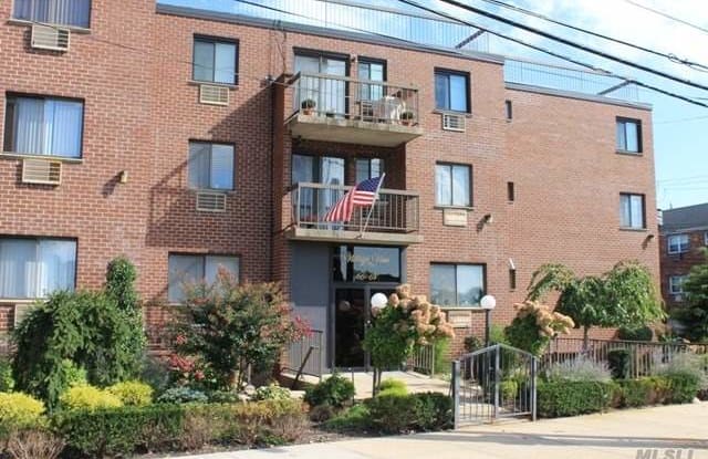 66-15 69th St - 66-15 69th Street, Queens, NY 11379