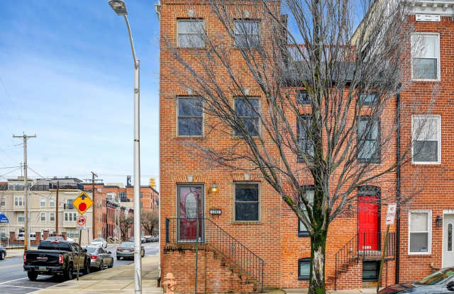 1301 S CLINTON STREET