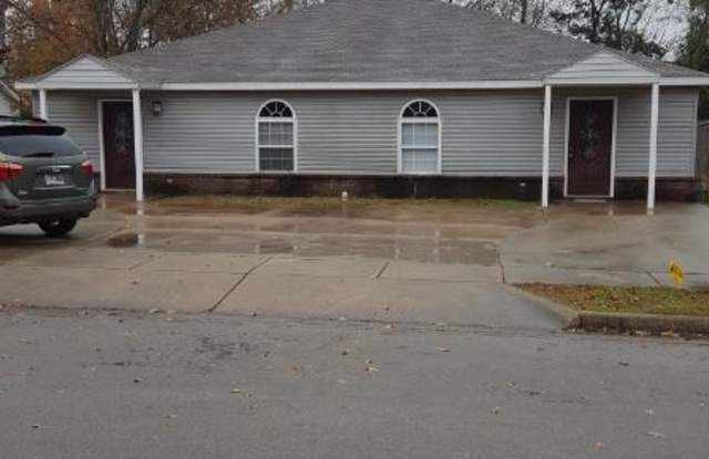 1186 S Emily Dr