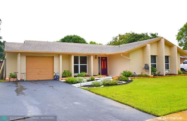 10405 SW 52nd St - 10405 SW 52nd St, Cooper City, FL 33328