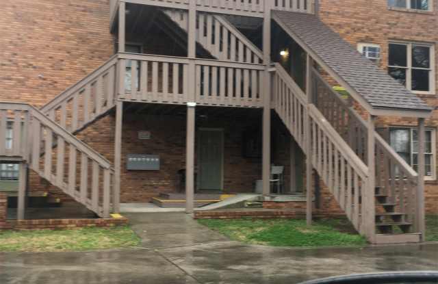 800 Hundley Drive Northwest - 1