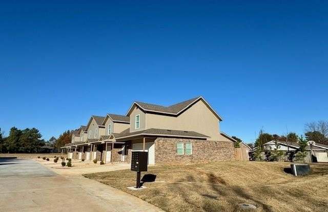 2803  W Mockingbird  LN