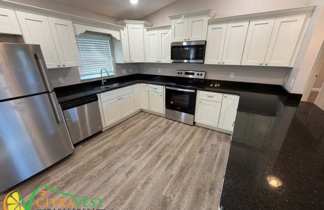 3484 W Hampshire Blvd