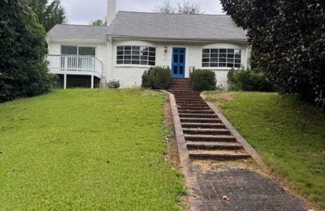 Beautiful 3 Bedroom/2 Bath Home in Converse Heights