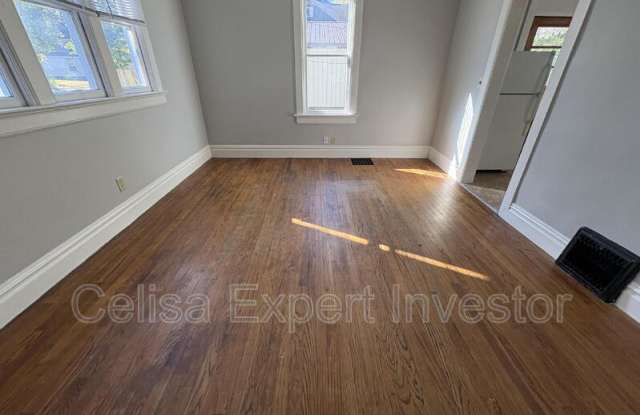 1205 West Wildwood Avenue