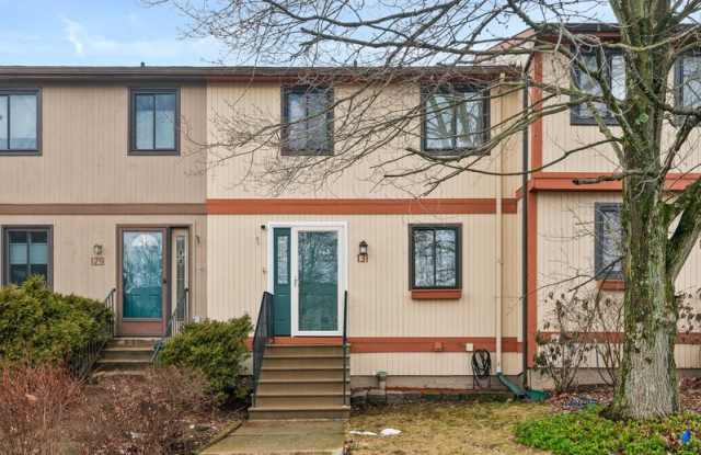 Photo of 131 Bellwood Court - 1