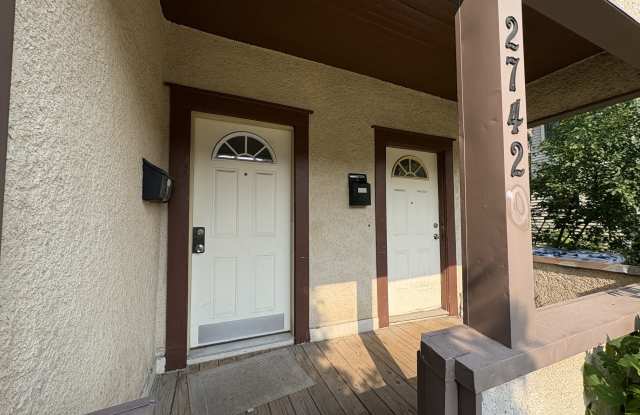 Photo of 2742 Grand Ave S Unit 1