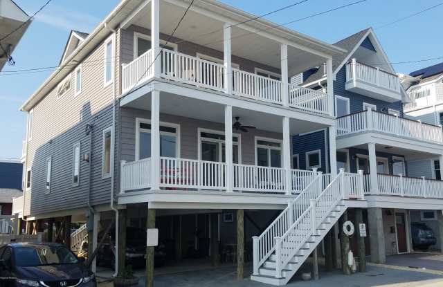 7 Atlantic Way - 7 Atlantic Way, Sea Bright, NJ 07760