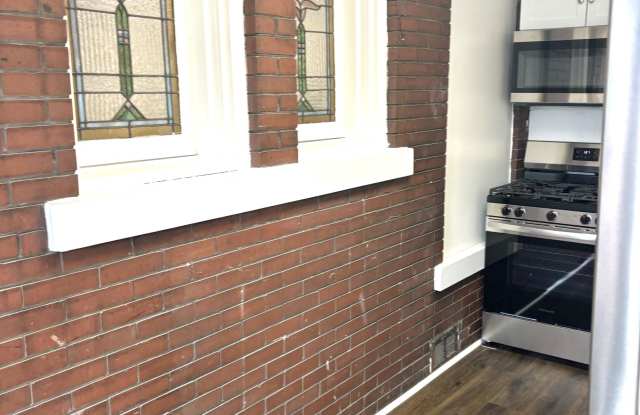 436 Westminster Avenue - 436 unit 1