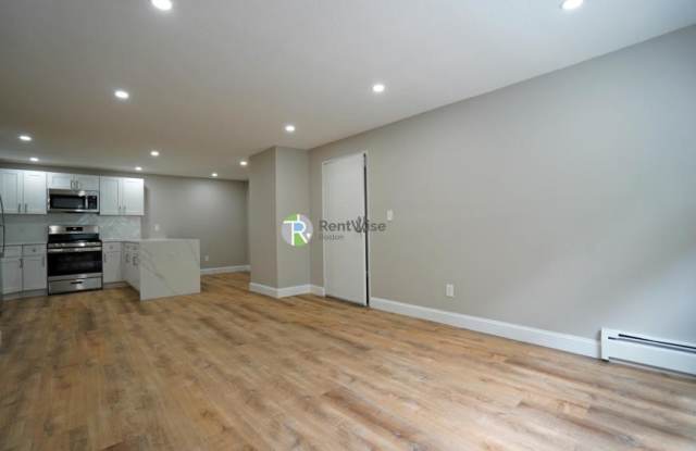 Photo of 979 Fellsway