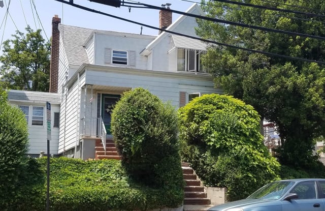 683 AVENUE E - 683 Avenue E, Bayonne, NJ 07002