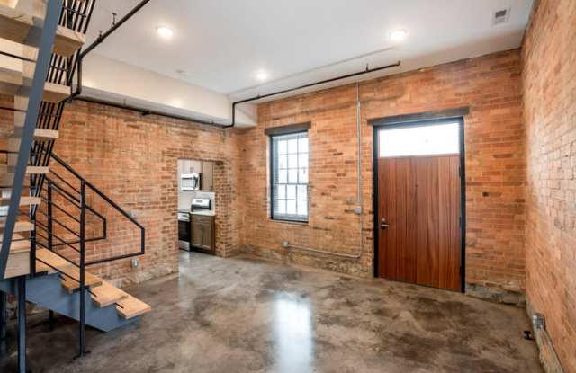 225 Old South High Street Apt. 128