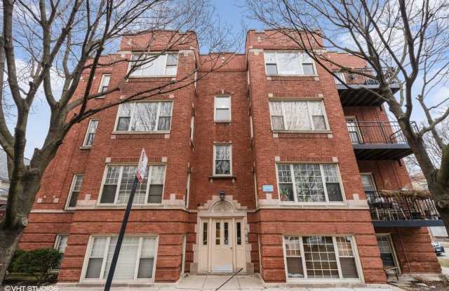 2903 N Rockwell Street unit: 2