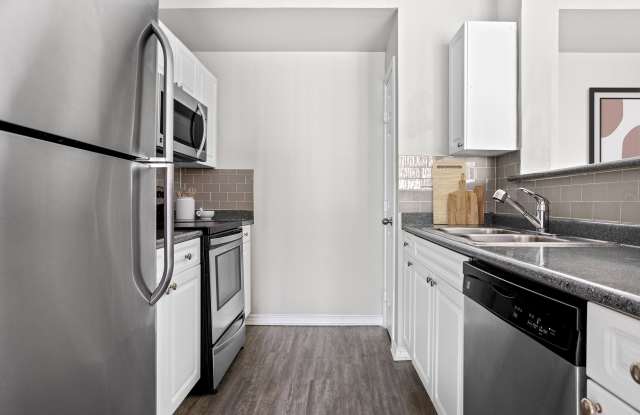 Photo of Olympus 7th Street Station