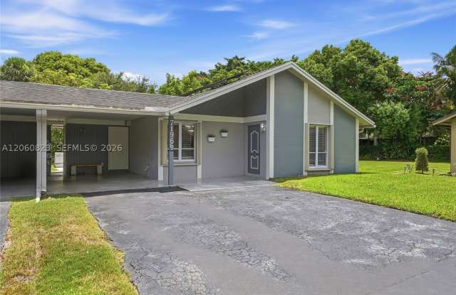 7196 SW 22nd Pl