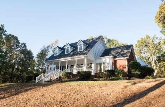 1925 Jesse Cronic Road