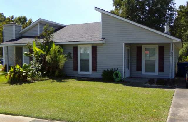 Charming Duplex in Havelock