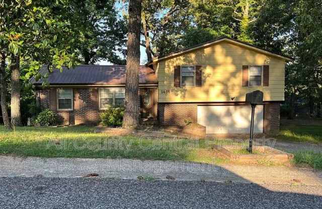 Photo of 1405 4th Pl NW