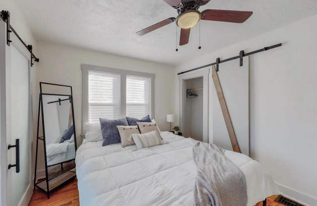 221 Girard Boulevard Southeast